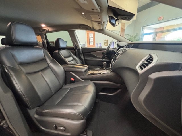 Used 2023 Nissan Murano SV AWD/4WD image 12