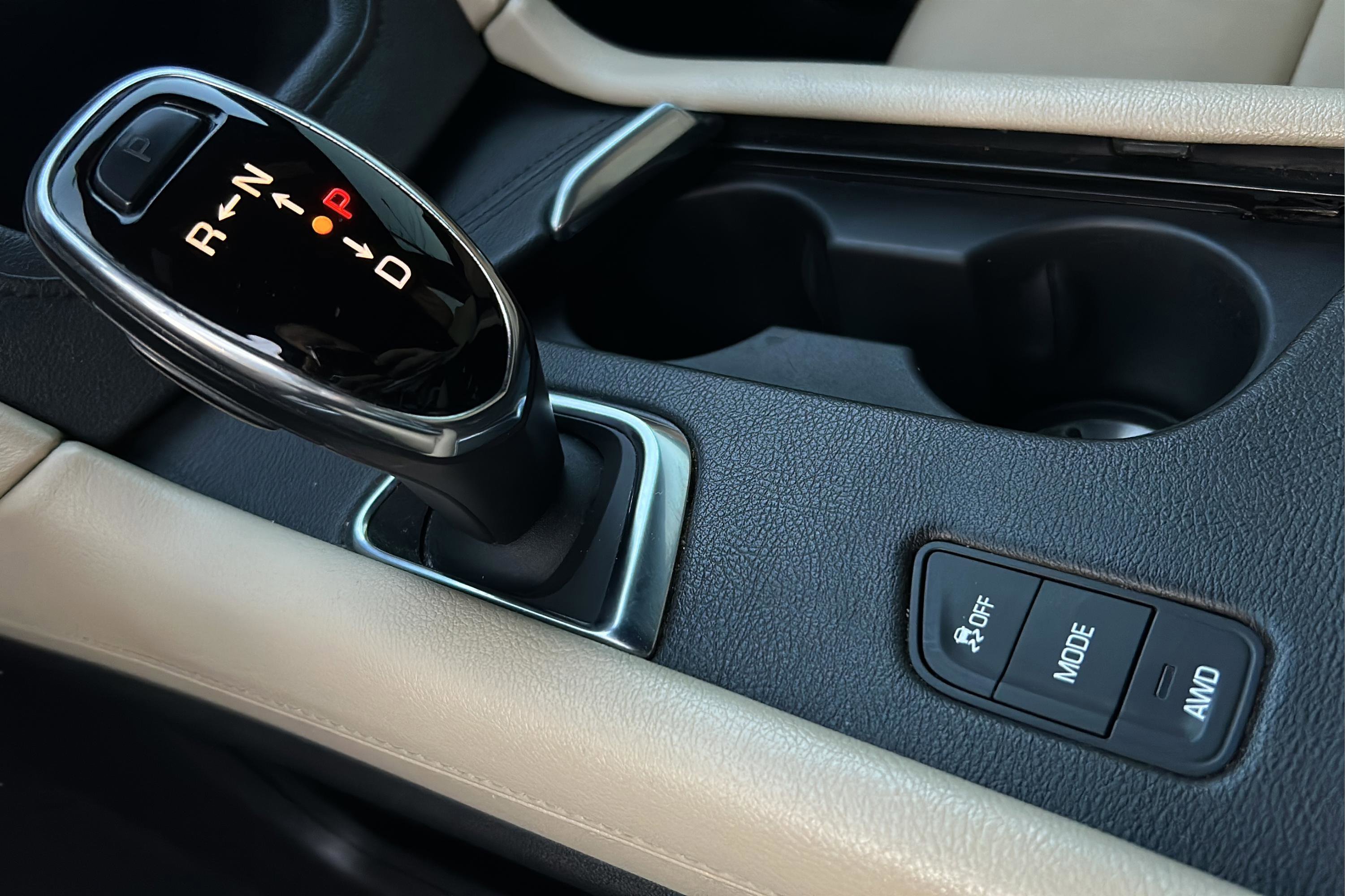 Used 2018 Cadillac XT5 Luxury w/ Driver Awareness Package image 33