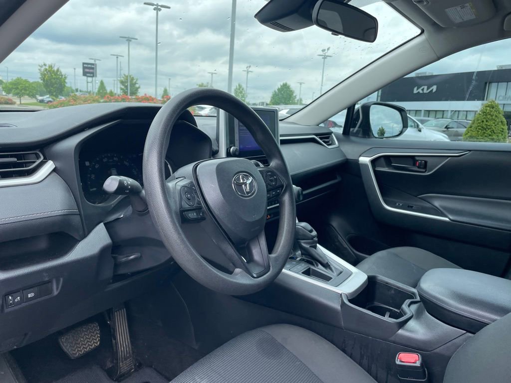 Used 2024 Toyota RAV4 LE FWD image 10
