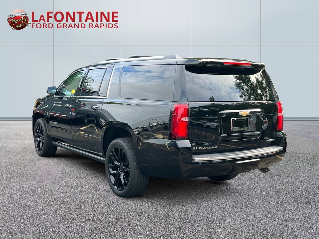 Used 2020 Chevrolet Suburban Premier w/ Premier Plus Edition AWD/4WD image 5
