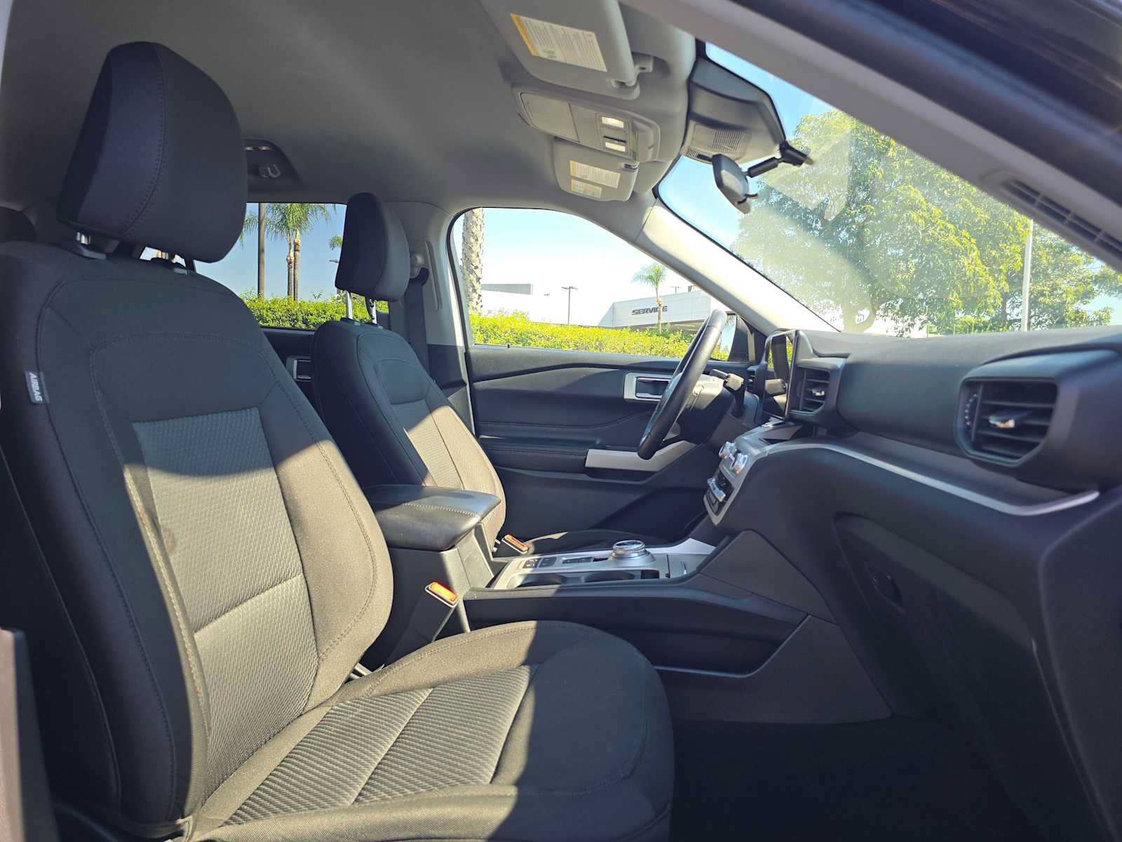 Used 2023 Ford Explorer XLT RWD image 10