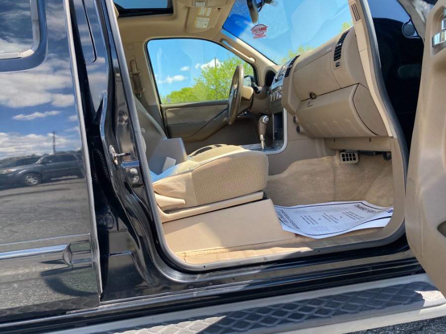 Used 2007 Nissan Pathfinder SE w/ SE Premium Pkg image 15