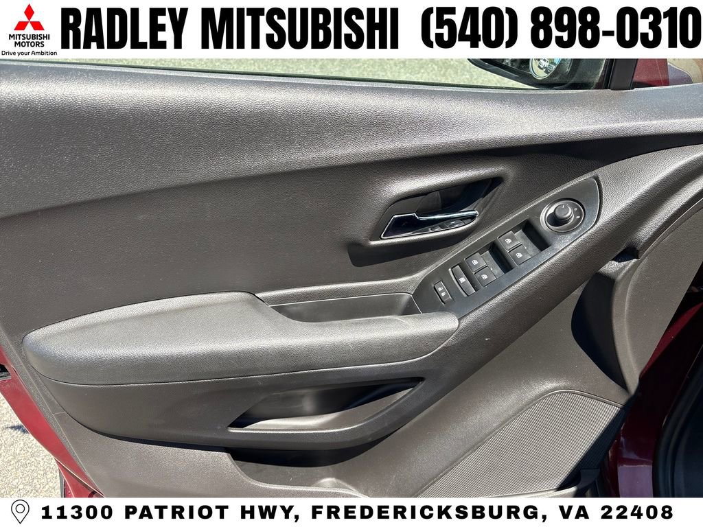 Used 2016 Chevrolet Trax LS FWD image 5