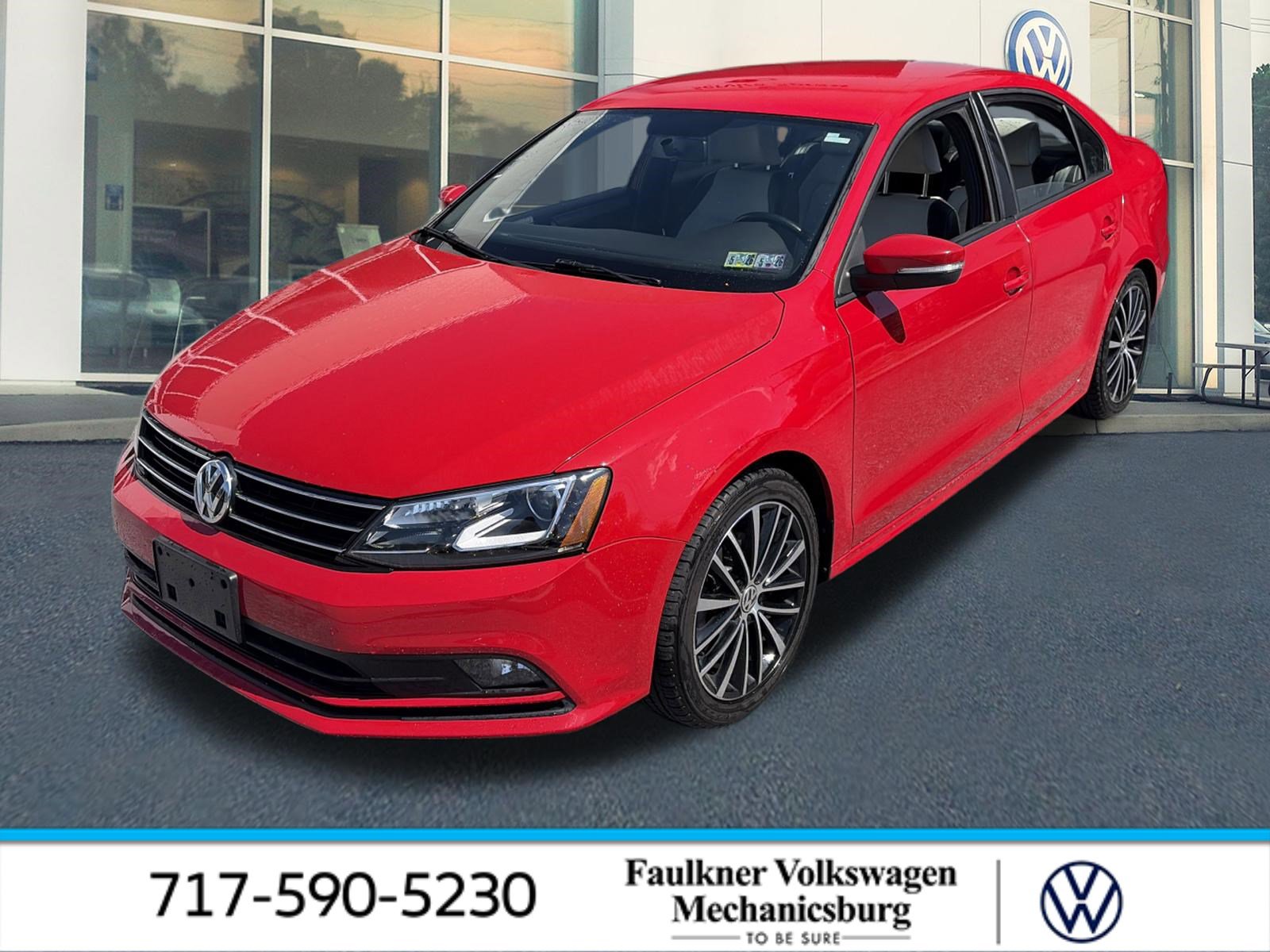Used 2016 Volkswagen Jetta Sport w/ Lighting Package FWD image 1
