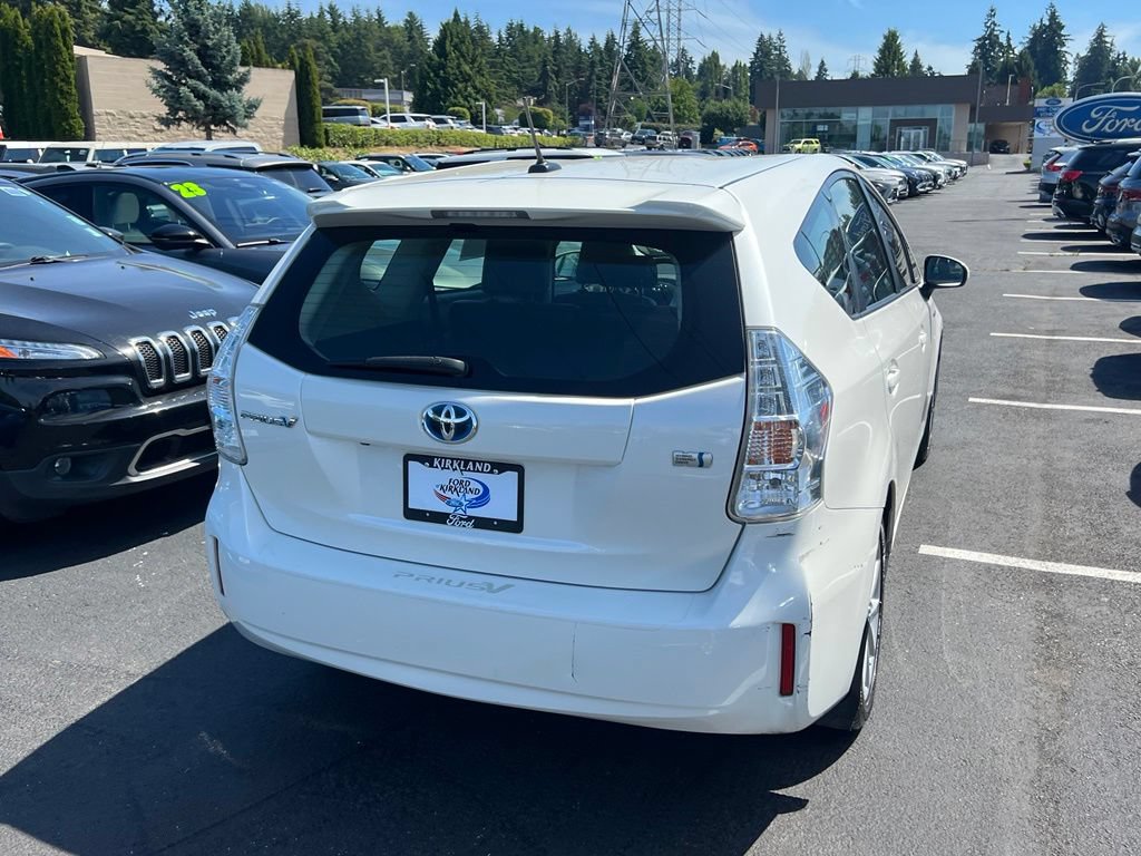 Used 2012 Toyota Prius V Five FWD image 7