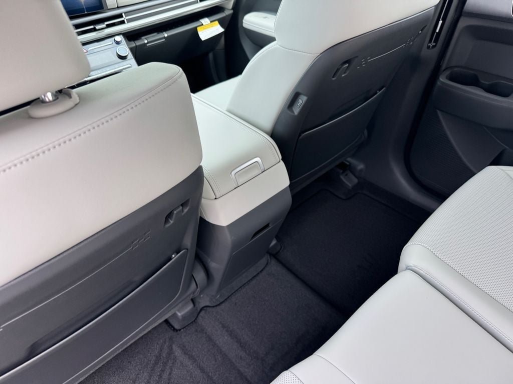 New 2027 Hyundai Santa Fe SEL AWD/4WD image 16