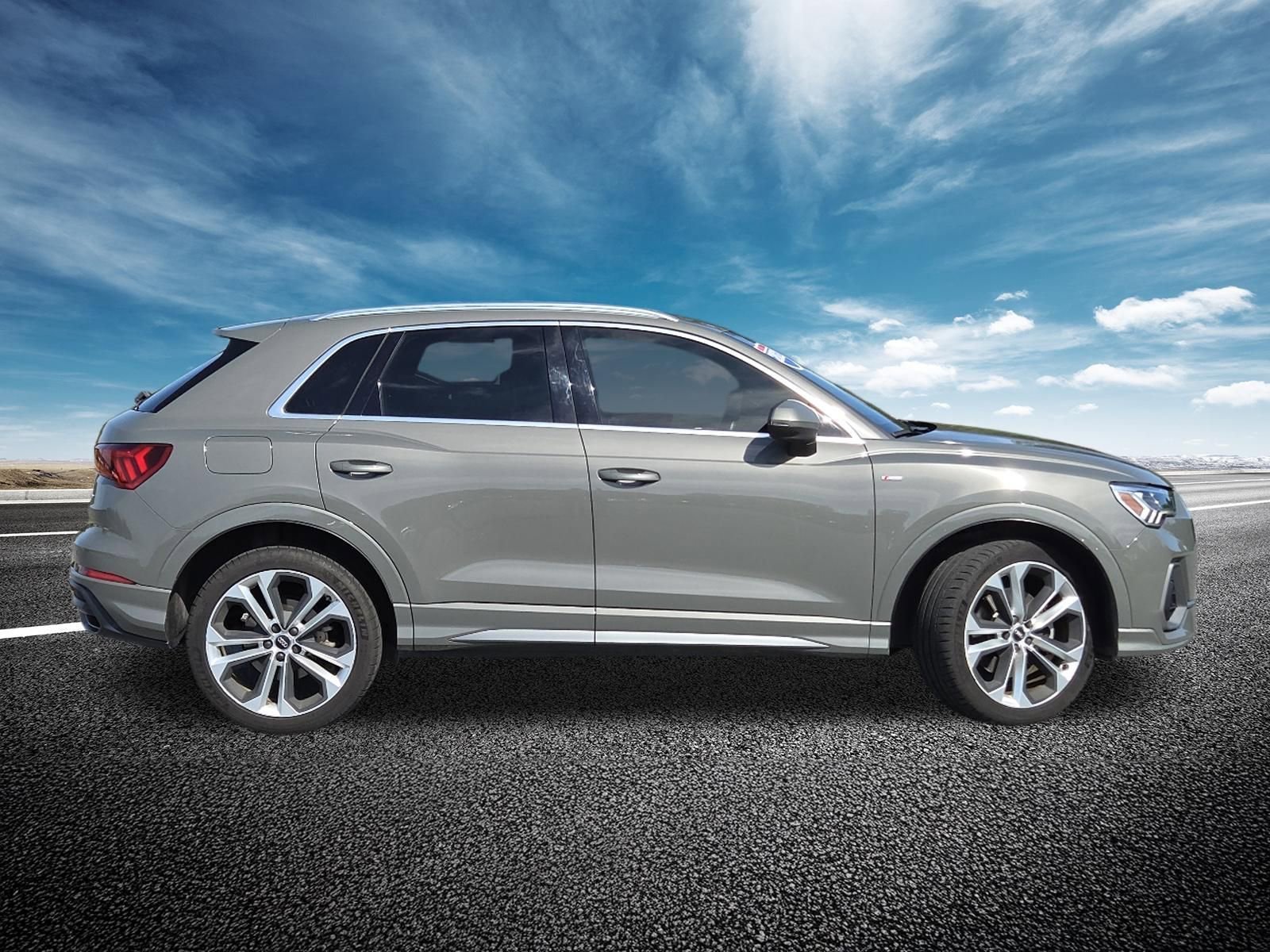 Used 2020 Audi Q3 2.0T Premium Plus w/ Premium Plus Package AWD/4WD image 21