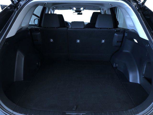 Certified 2025 Toyota RAV4 LE AWD/4WD image 31