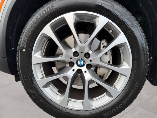 Certified 2025 BMW X5 xDrive40i AWD/4WD image 14