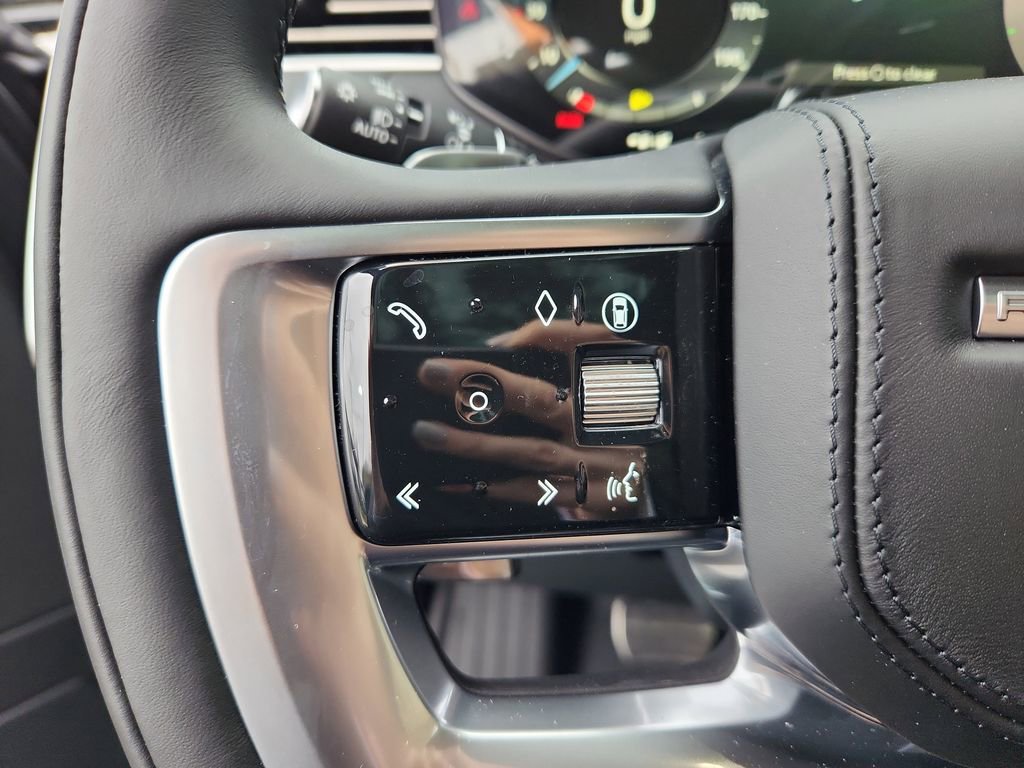 New 2026 Land Rover Range Rover SE image 19