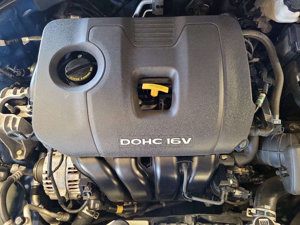 Used 2018 Hyundai Elantra SEL w/ Cargo Package image 30