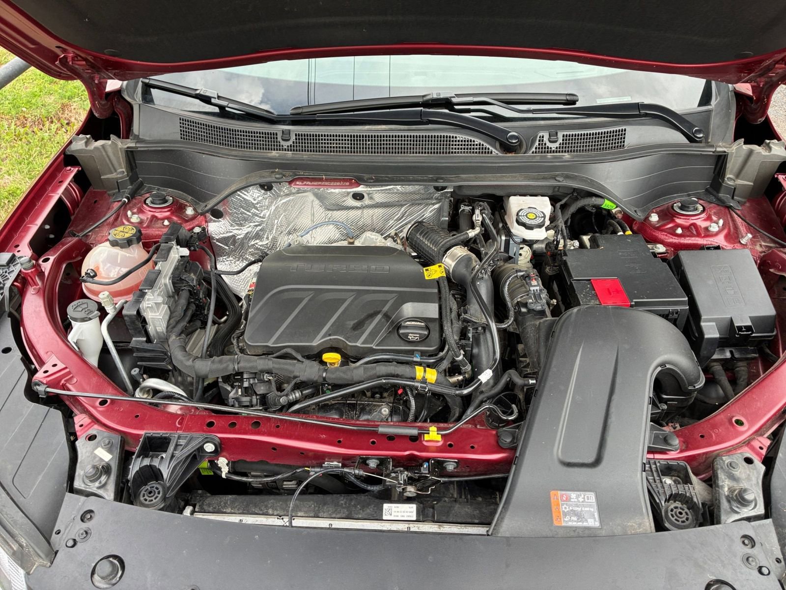 Used 2025 Chevrolet Trax LT FWD image 31
