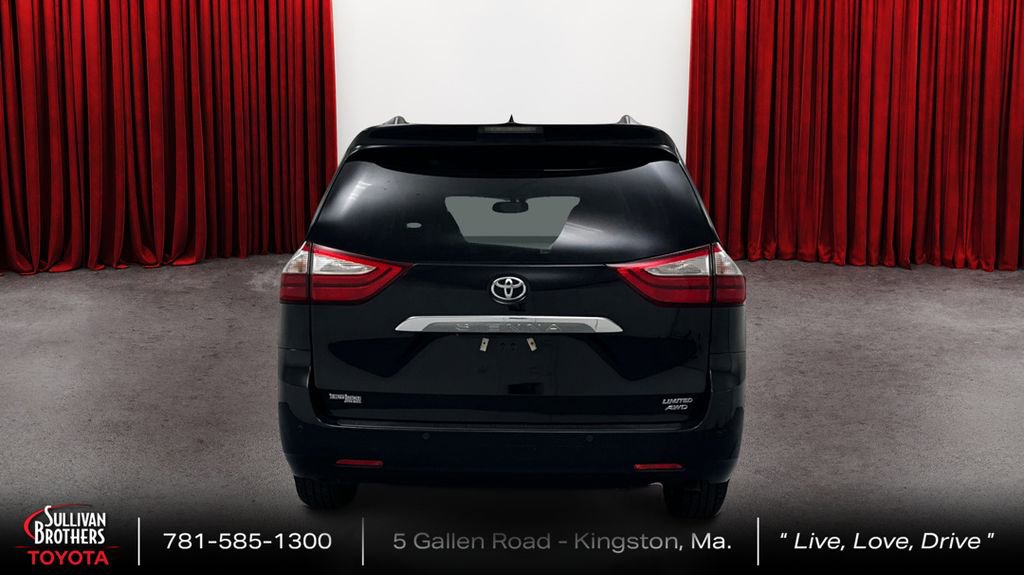 Used 2017 Toyota Sienna Limited image 6