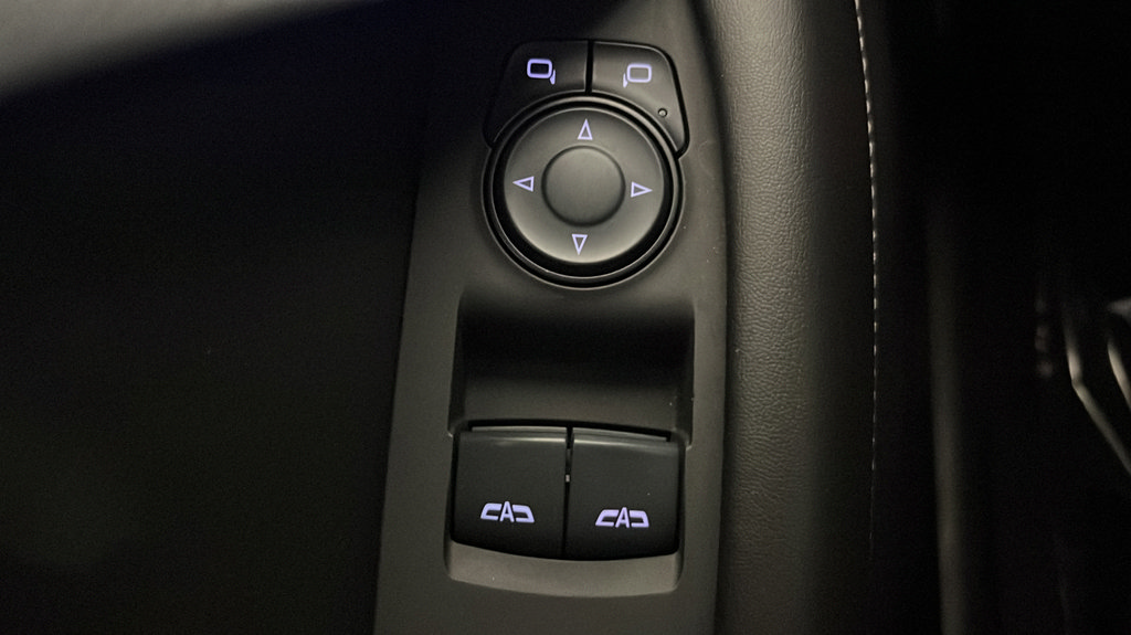 Used 2017 Chevrolet Camaro SS RWD image 29