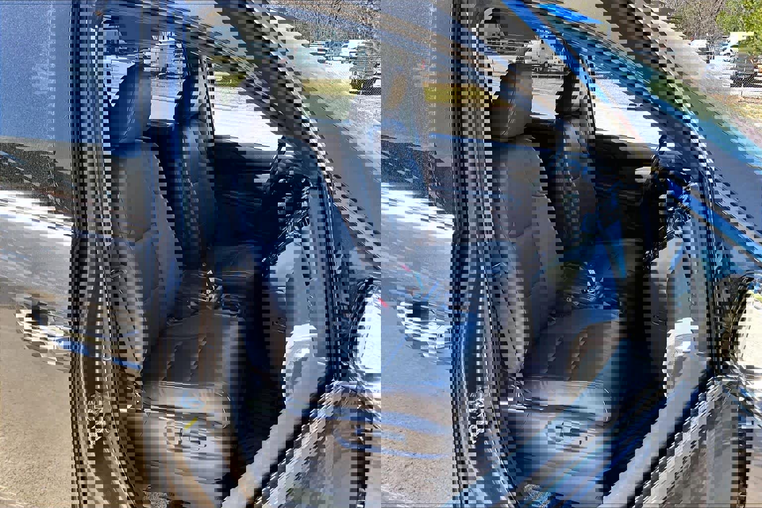 Used 2014 Honda Odyssey Touring Elite image 9