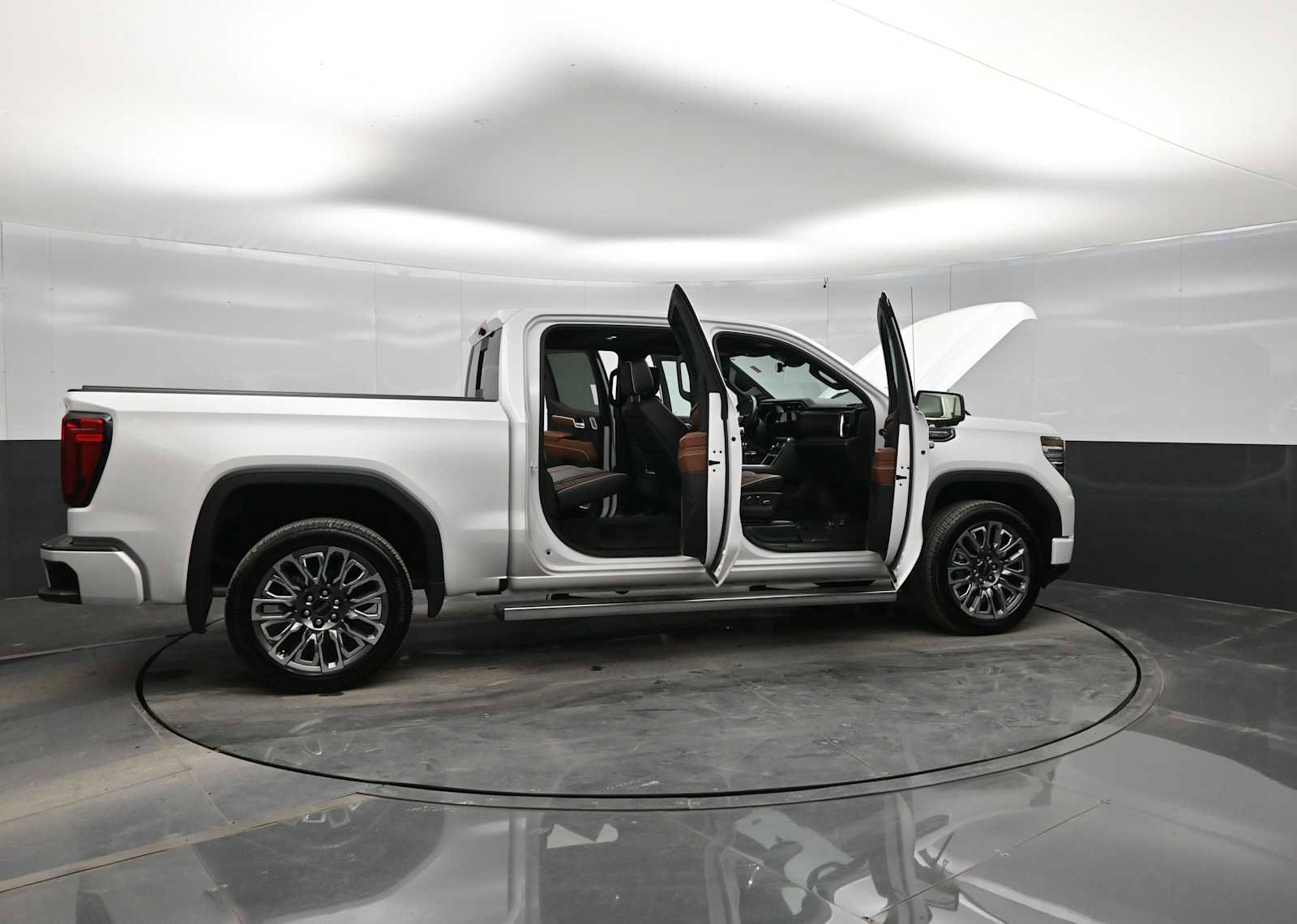 Used 2024 GMC Sierra 1500 Denali Ultimate image 41