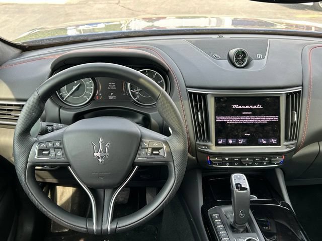 Used 2024 Maserati Levante GT Ultima AWD/4WD image 18