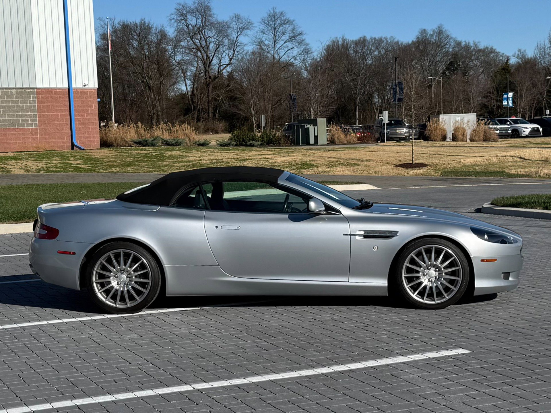 Used 2006 Aston Martin DB9 Volante image 8