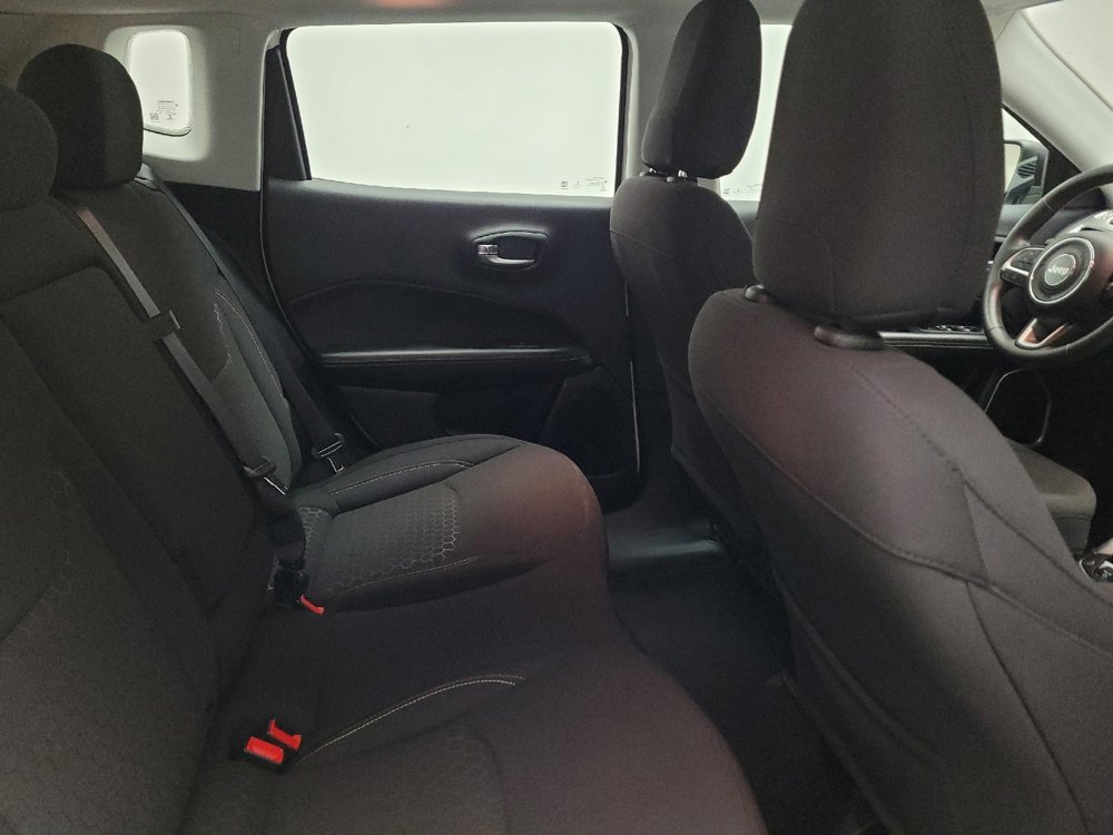 Used 2021 Jeep Compass Sport image 19