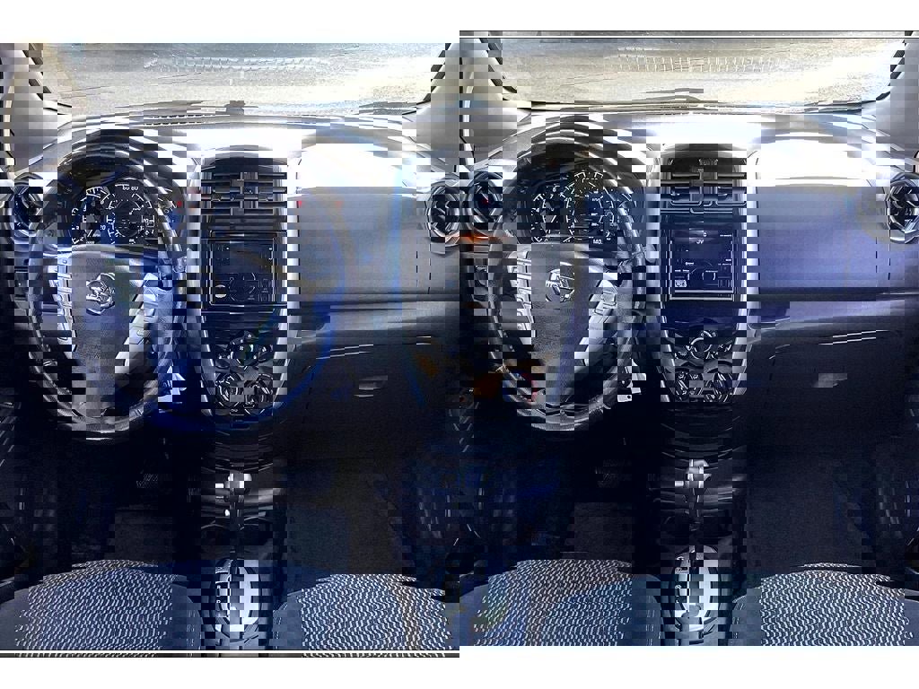 Used 2015 Nissan Versa Note SV FWD image 17