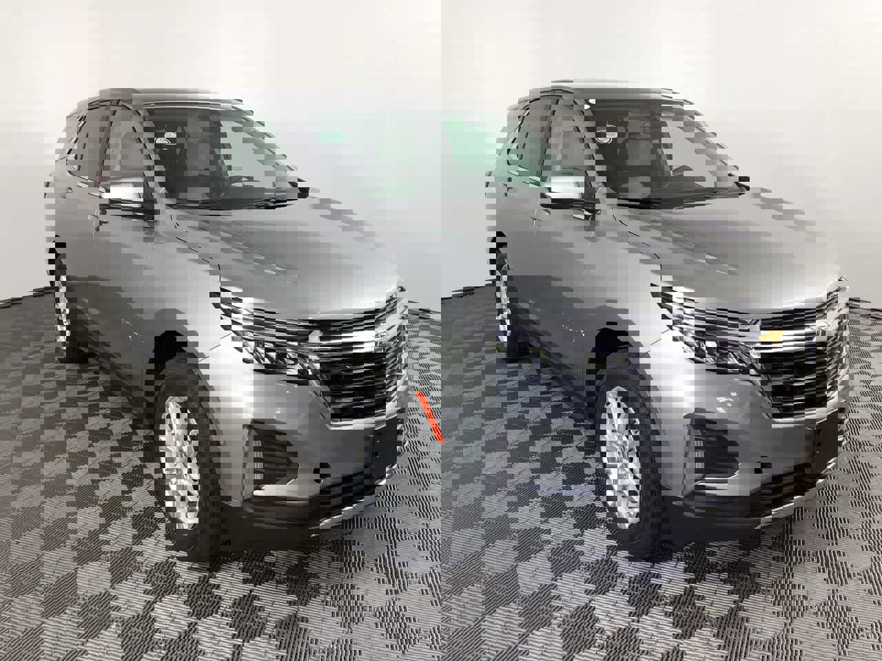 Used 2023 Chevrolet Equinox LT image 2