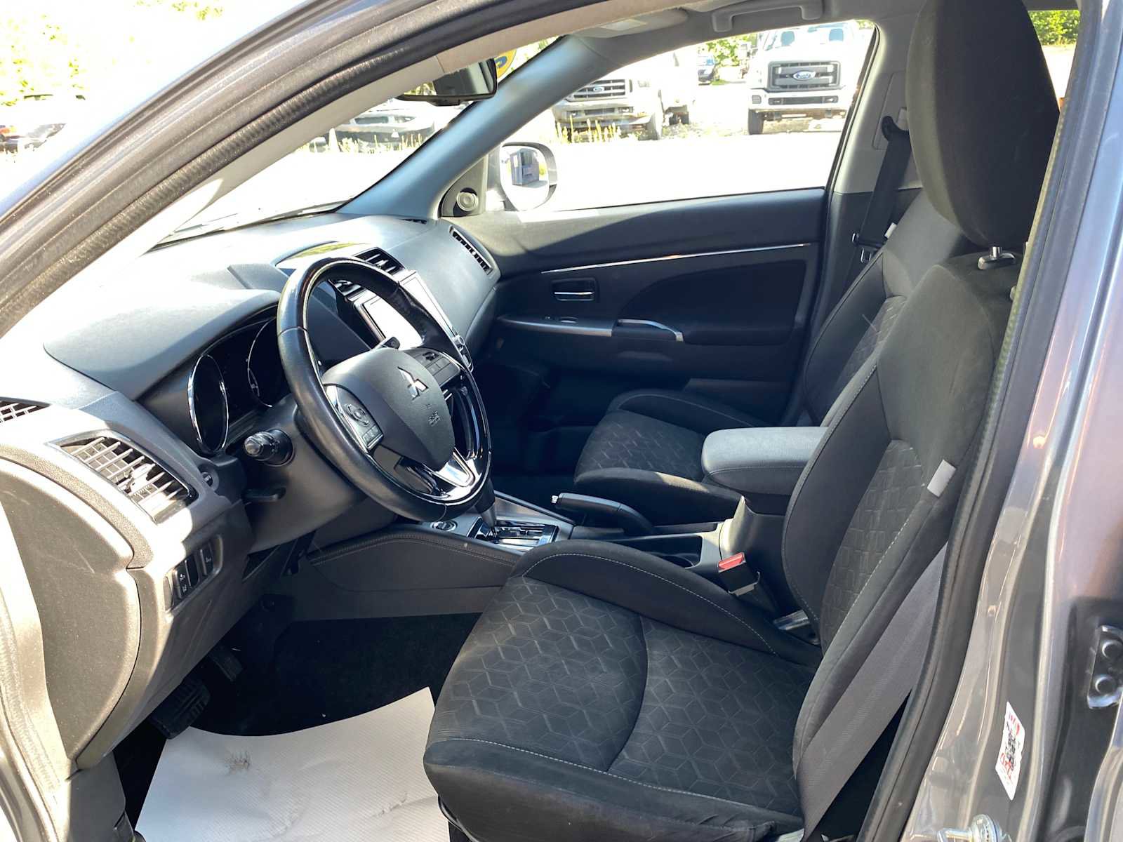 Used 2020 Mitsubishi Outlander Sport SE AWD/4WD image 9