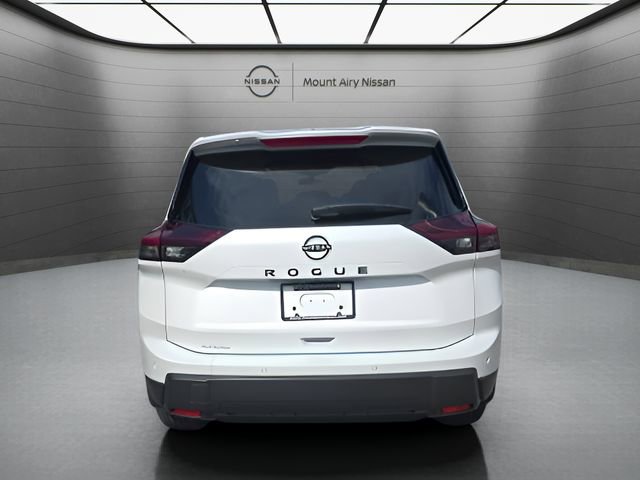 New 2026 Nissan Rogue SV FWD image 5
