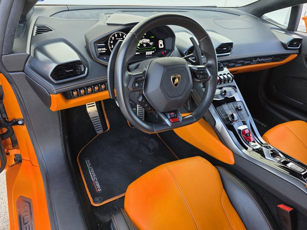 Used 2015 Lamborghini Huracan LP 610-4 image 13