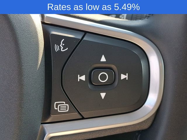 Certified 2022 Volvo XC60 B5 Momentum w/ Climate Package image 27