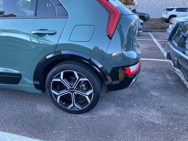Used 2023 Kia Niro EX Touring image 42