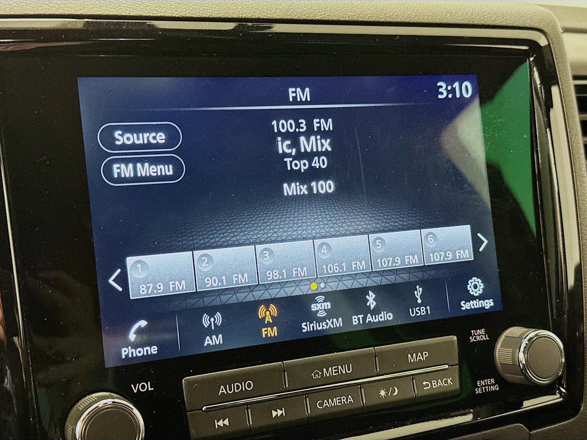 Used 2023 Nissan Frontier PRO-4X w/ Technology Package image 21