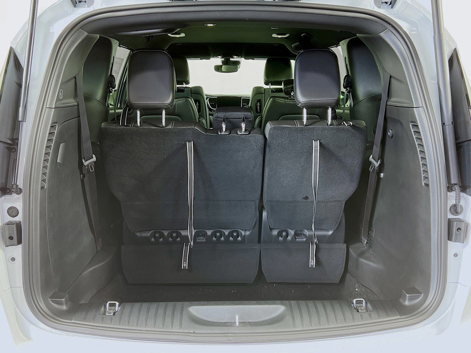New 2026 Chrysler Pacifica Select FWD image 26