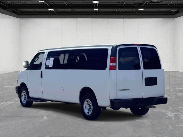 Used 2023 Chevrolet Express 3500 LS RWD image 7