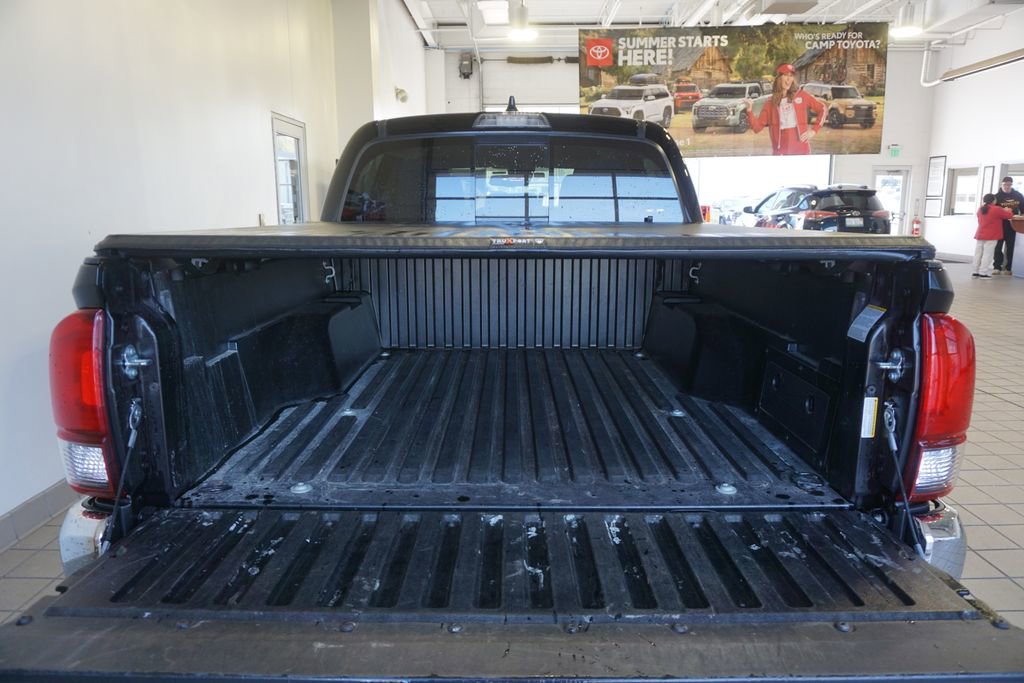 Used 2023 Toyota Tacoma SR5 AWD/4WD image 15