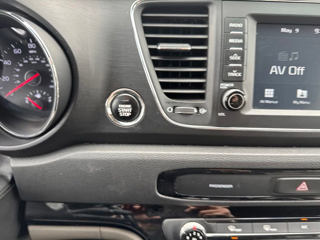 Used 2019 Kia Sedona EX FWD image 29
