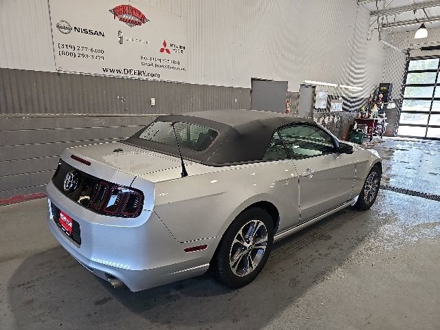 Used 2014 Ford Mustang Premium RWD image 3