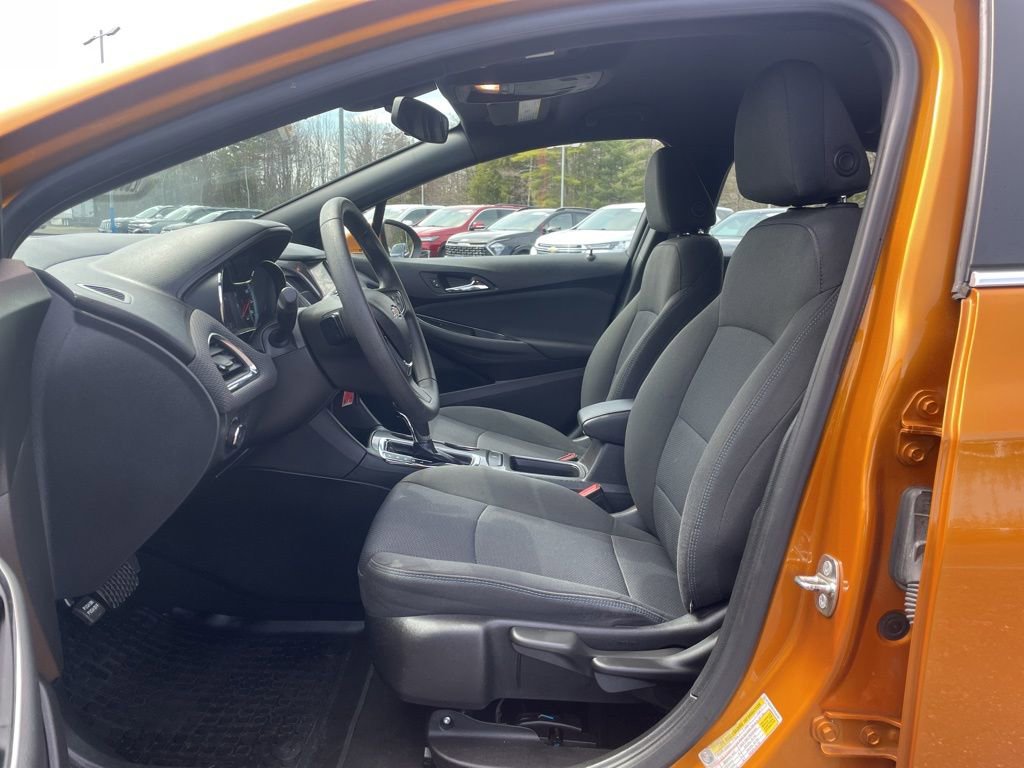 Used 2017 Chevrolet Cruze LT w/ RS Package FWD image 25