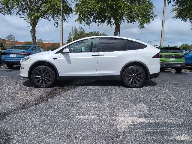 Used 2022 Tesla Model X image 3