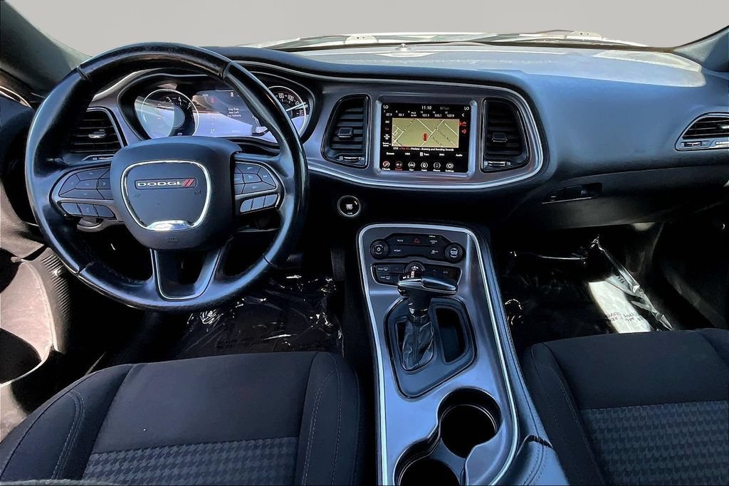 Used 2019 Dodge Challenger SXT RWD image 7