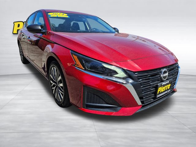 Used 2024 Nissan Altima 2.5 SV FWD image 8