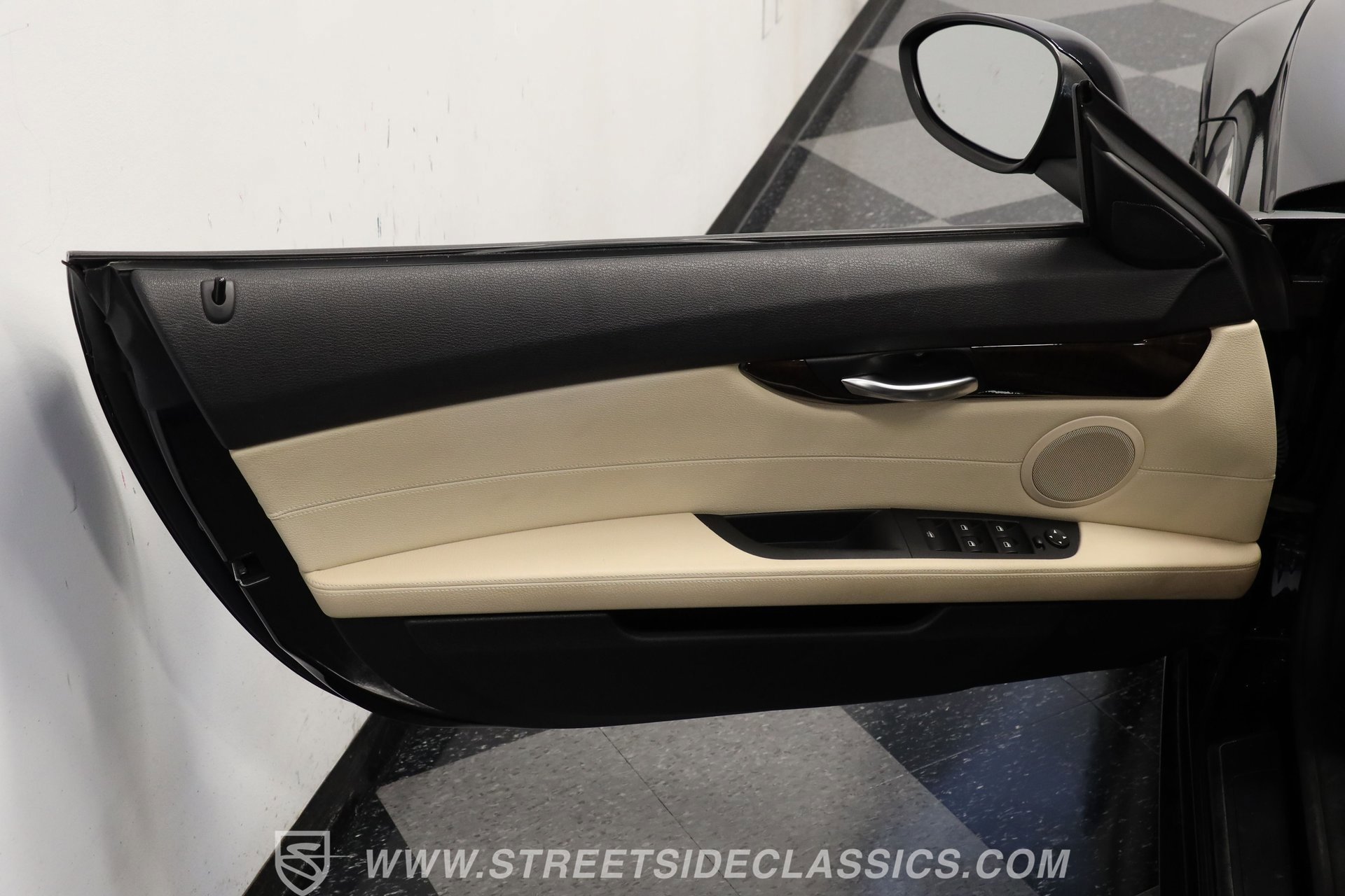 Used 2011 BMW Z4 sDrive30i image 33