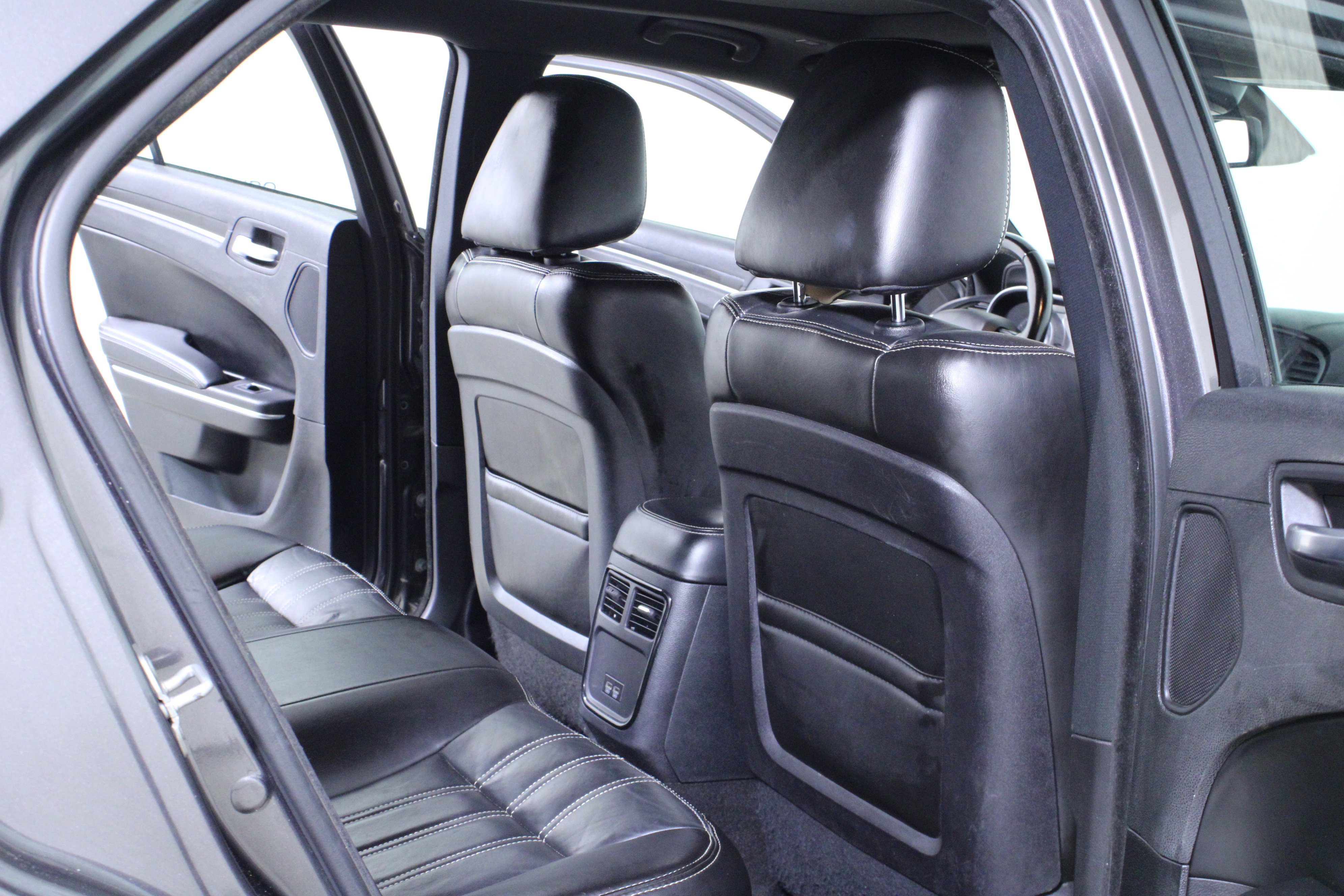 Used 2021 Chrysler 300 S w/ S Model Appearance Package RWD image 12