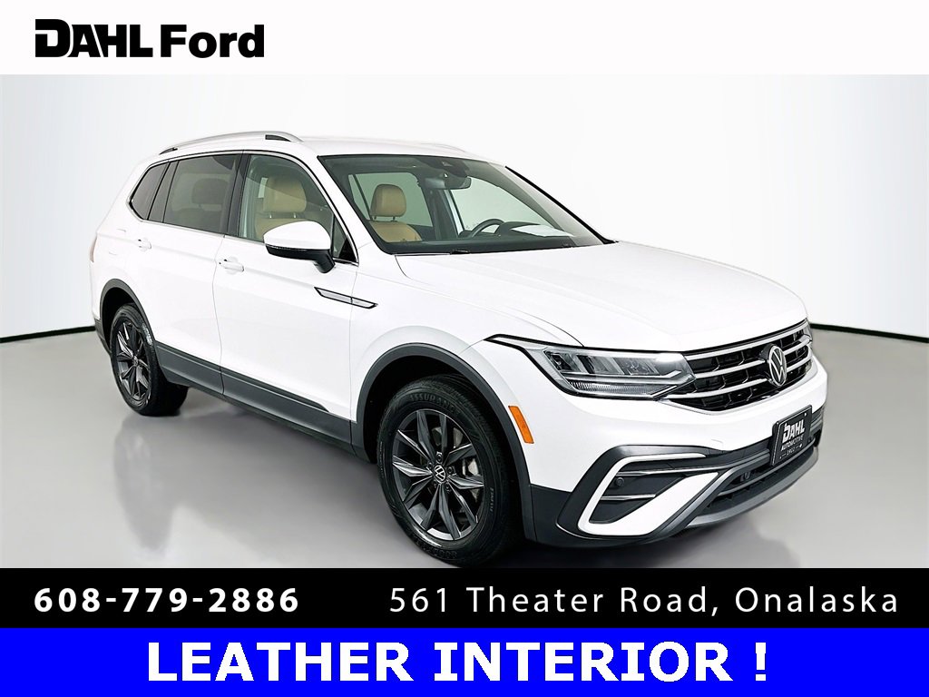 Used 2023 Volkswagen Tiguan SE image 1
