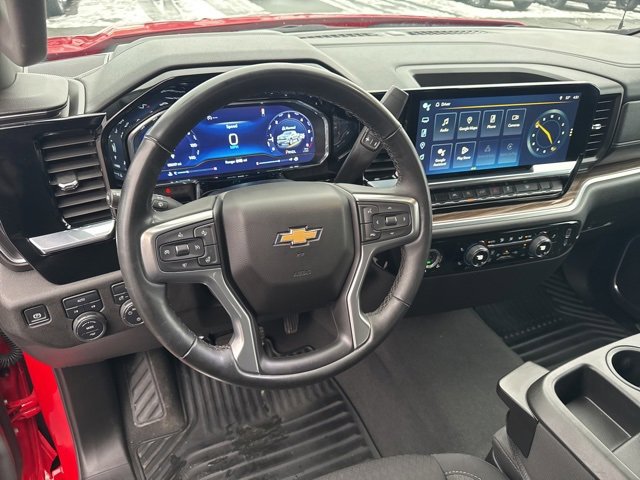 Used 2024 Chevrolet Silverado 1500 LT image 10
