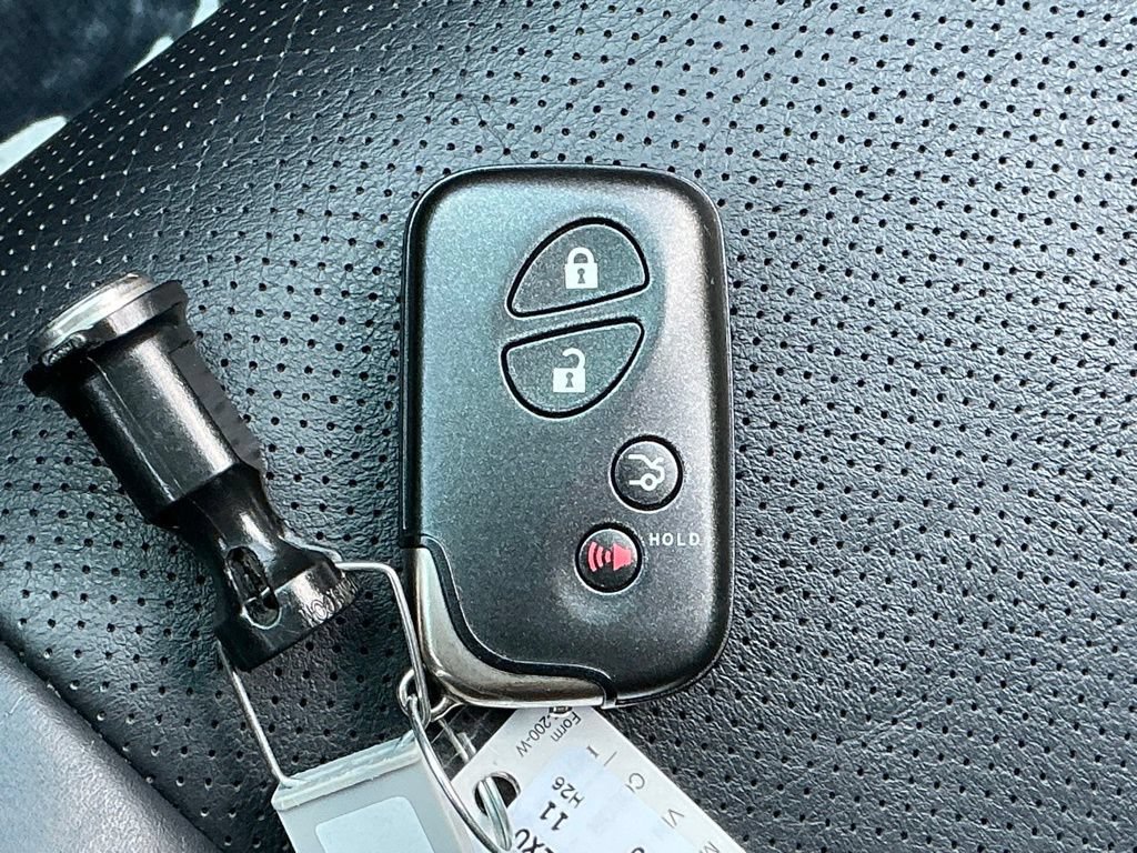 Used 2011 Lexus LS 460 AWD w/ Comfort Pkg image 33