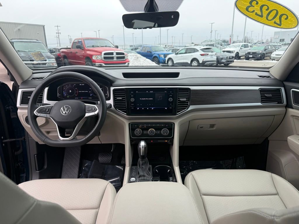 Used 2023 Volkswagen Atlas SE image 13