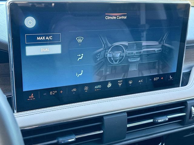 Used 2024 Lincoln Corsair Reserve AWD/4WD image 16