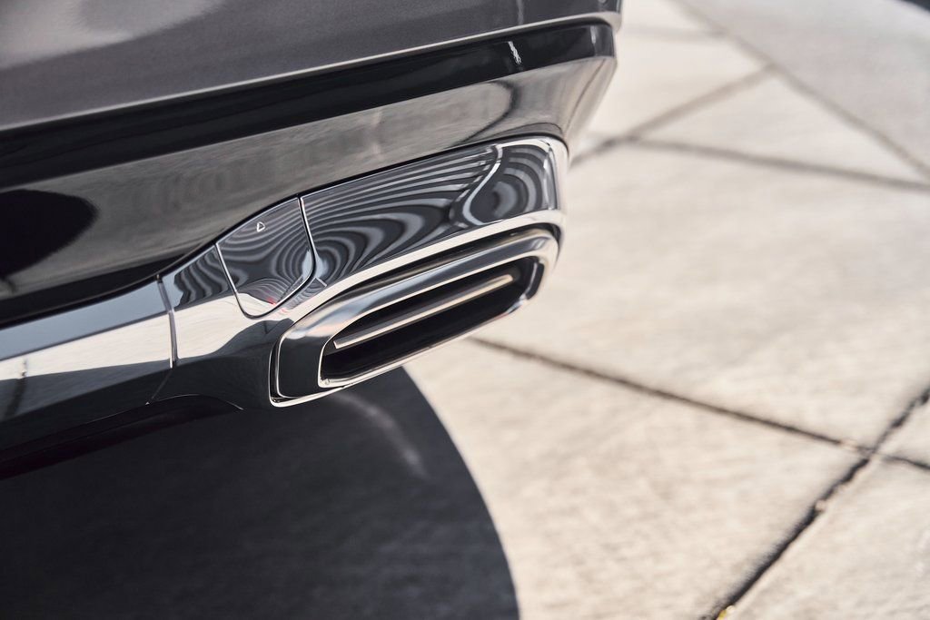 Used 2025 Mercedes-Benz Maybach GLS 600 4MATIC image 15