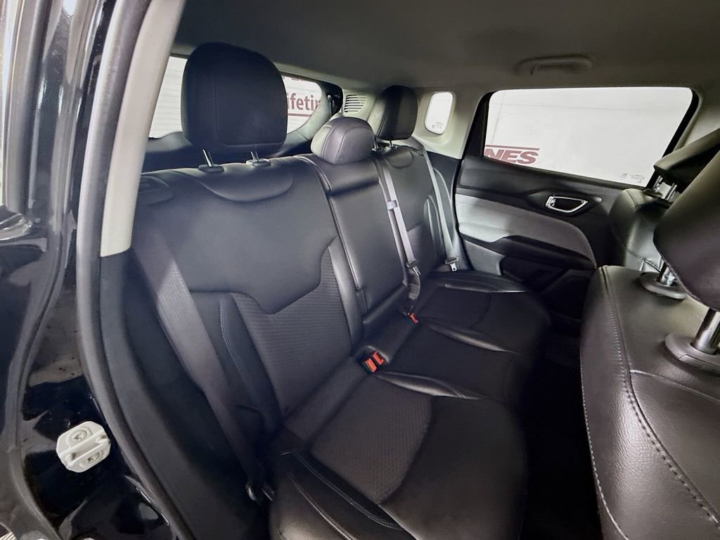 Used 2022 Jeep Compass Latitude w/ Convenience Group image 28