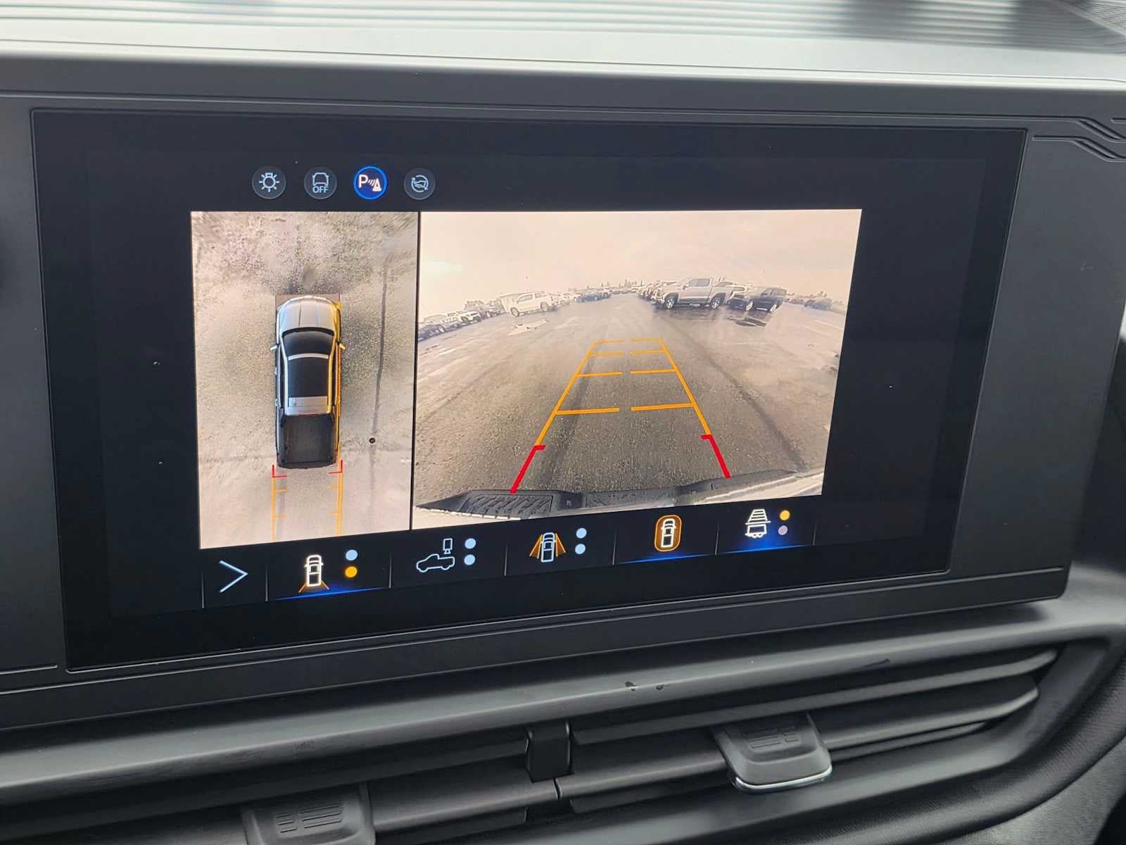 Certified 2024 Chevrolet Silverado EV W/T AWD/4WD image 28